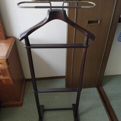 スーツハンガー（スーツラック）