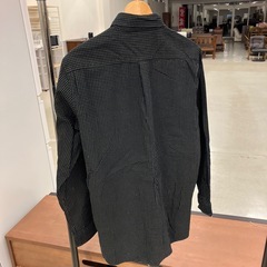 HA2502-199 配送不可UNIQLO ボタンダウンシャツ コーデュロイ ドット柄 ブラック サイズ:L 中古美品の画像