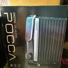 プライスダウン！！美品！！新古品！BLACK！デジタルオイルヒーター POCCA WGDO113BKの画像