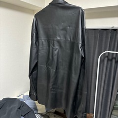 ZARA フェイクレザージャケットの画像