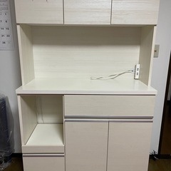 再開しました！食器棚　ホワイト