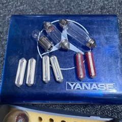 ベンツ　電球、ヒューズの画像