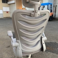 　オフィスチェアの画像