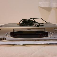 ◆ 東芝VHS用ビデオデッキ　アリーナ A-B8 1998年製の画像
