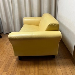 再投稿　2人掛けソファの画像