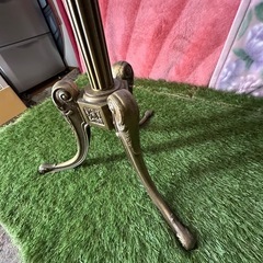 プライスダウン！！重厚感のあるインテリアが大人の雰囲気を演出する！鉄製ハンガー立て！鉄製ハンガー５本付き！！の画像