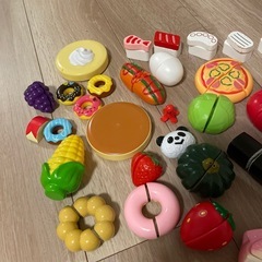 美品▼おままごと 食材セットの画像