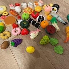 美品▼おままごと 食材セットの画像