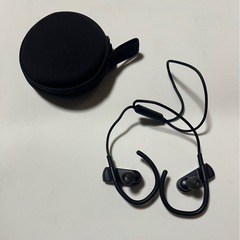 ワイヤレスイヤホン