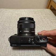 Canon eos m10