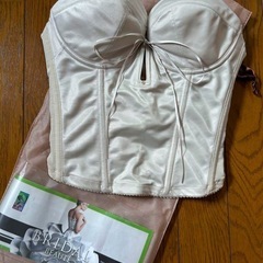 BRIDAL BEAUTY ブライダルインナー バックレスビスチ...