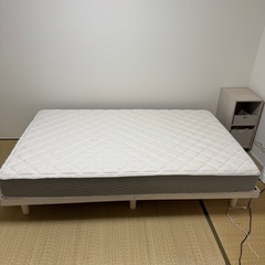 ニトリ　セミダブルベッドマットレス付き