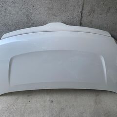 トヨタ ヴォクシー ZRR80 ボンネット