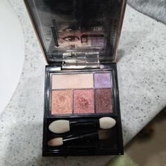 MAQuillAGEアイシャドウ