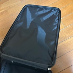 マリー スーツケース の画像