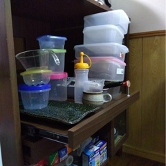 食器棚の画像