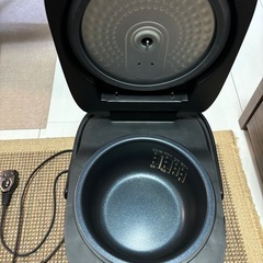 TOSHIBA 炊飯器の画像