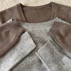 美品　カシミヤ 100% セーター2枚　レディース　M〜Lサイズ　　の画像