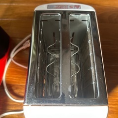 コーヒーとトースターの画像