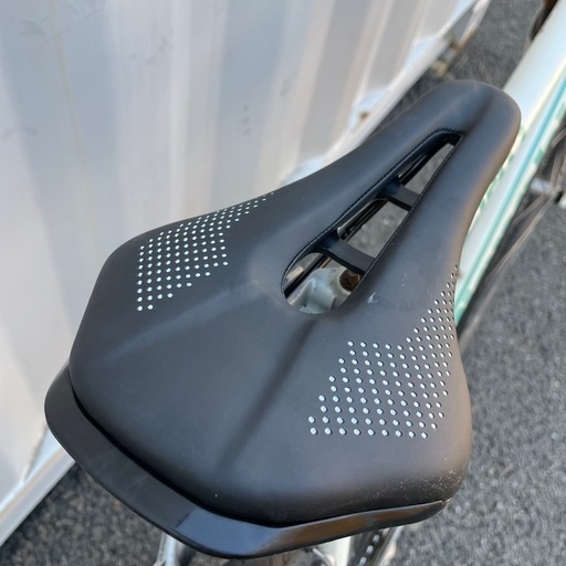 クロスバイク BIANCHI CIELO 身長170-180cm 定価6万円