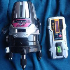 値下げ🌃シンワ　レーザーロボneo51　受光機付きの画像