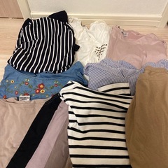 洋服まとめ売りの画像