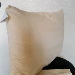 枕と枕カバー（未使用）２セット