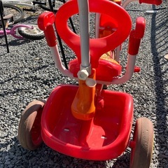 アンパンマン三輪車の画像