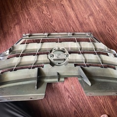 日産　グリルの画像