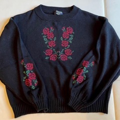 ヴィンテージ　刺繍 ニット プルオーバー 黒　薔薇　グリーンパー...