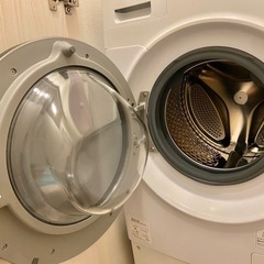 ドラム式洗濯乾燥機　洗濯機　乾燥機 期間限定　売り切り　格安　アイリスオーヤマFLK832の画像