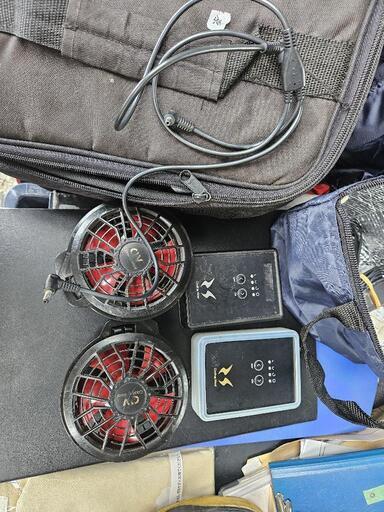 空調服用　ファン、バッテリー2個　充電器