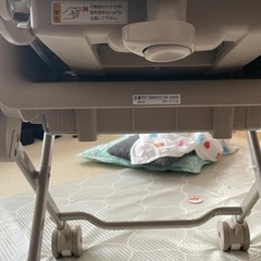 【値下げ】7000円→6000円 カトージ ハイローチェア 手動スイング リクライニング 高さ調整 車輪付　の画像