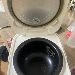 炊飯器　ハイアールの画像