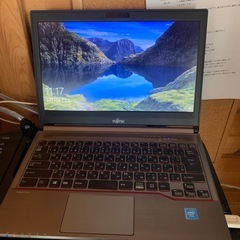 富士通パソコンライフブックEシリーズWindows10の画像