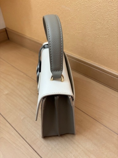 FURLA 美品 FURLA - 美品 FURLA アメリア トートバッグ 肩掛け A4可 レザー 
