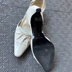 RIZ パンプスの画像