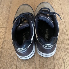 ニューバランススニーカー