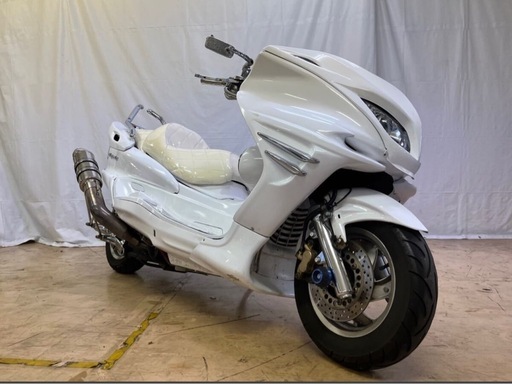 【中古】ヤマハ マジェスティC SG03J かち上げマフラー エアクリ 4スピーカー エナメルシート ホワイトフルカスタム 直接引取可　所沢市 中古】ヤマハ マジェスティC SG03J かち上げマフラー エアクリ 4