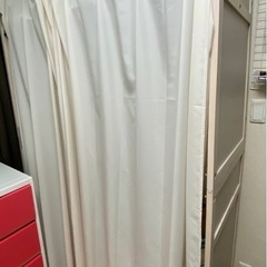 カーテン付き　収縮クローゼットの画像