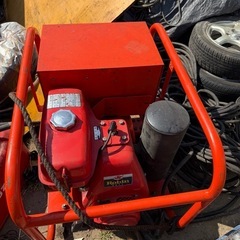新ダイワ エンジン溶接機/発電機 ガソリン マイティウェルダー 100Vコンセントの画像