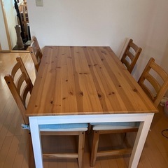 IKEA ダイニングセット(テーブル+椅子4つ)
