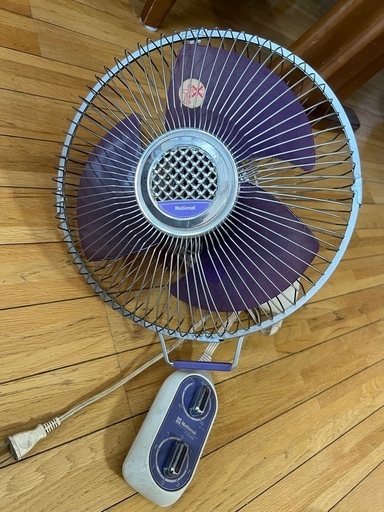 クラシックな壁掛けファン