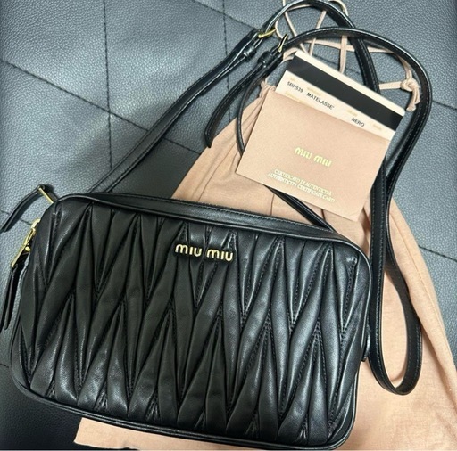 miumiu ハンドバッグ ショルダー マテラッセ