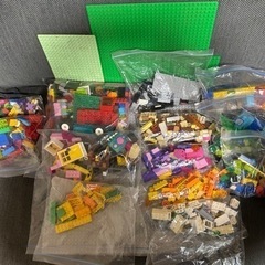 今週限定値下げ！LEGOブロック　とにかくいっぱい入ってます！