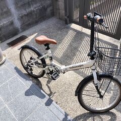 折りたたみ自転車 ノーパンクタイヤ ※ 福岡市内引き取り限定