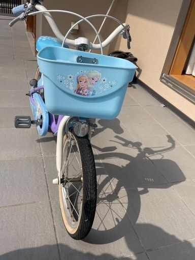 アナと雪の女王　水色 幼児用自転車 前面バスケット付き アナと雪の女王 水色 幼児用自転車 前面バスケット付き 人気！アナ雪