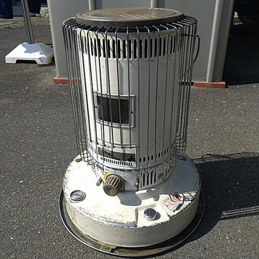円形石油ストーブ