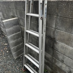 脚立
