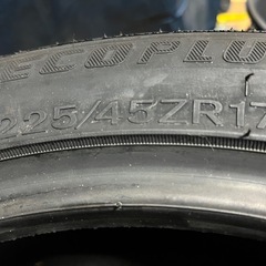 値下げ　新品タイヤ2本 225/45R17